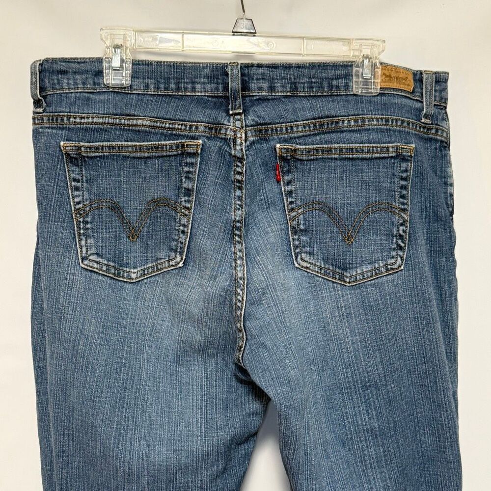 Levi’s relaxed boot cut 550 Jean women size 16 medium - has been hemmed - Picture 9 of 11